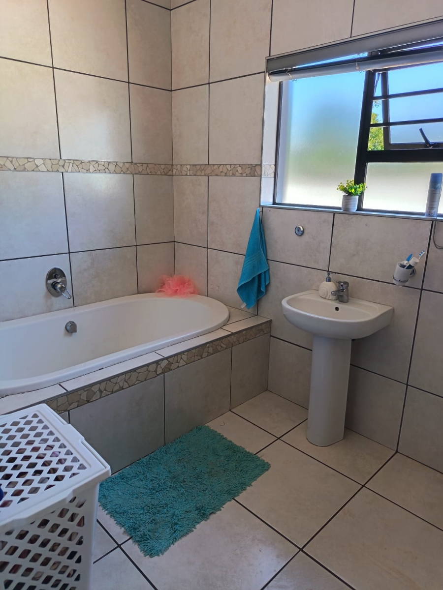 3 Bedroom Property for Sale in Kuruman Northern Cape